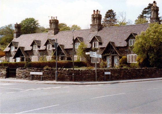 S 003 Slate workers cottages